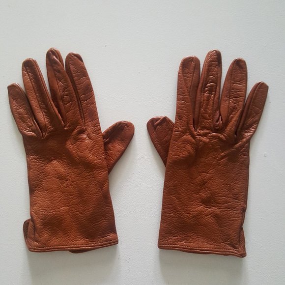 1970’s Buttery Leather Driving Gloves - Picture 2 of 7